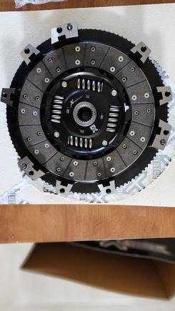 Second organic friction disk with sprung hub