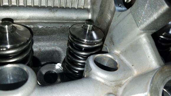 Supertech dual valve springs, new keepers.