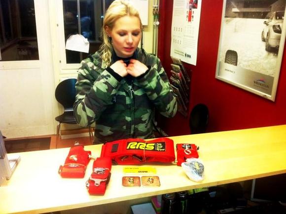 happy girl with her new 6points harness :)