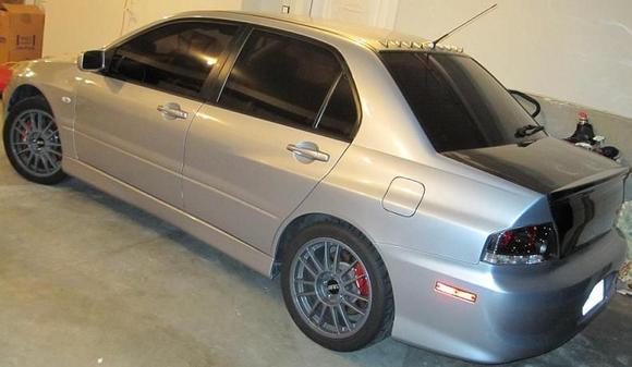 crappy night/garage pic