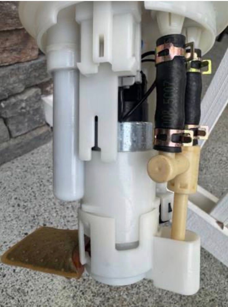 Engine - Intake/Fuel - 2005 Mitsubishi Evo 8 Fuel Hanger And Walbo Pump - Used - 0  All Models - Puyallup, WA 98375, United States