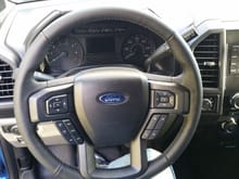 XLT 2017 steering wheel
