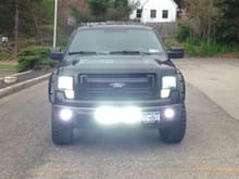 Rigid 20&quot; e series bar, dually d2 wide beam fogs, 2013 appearance package grill, custom black ford oval with white ford lettering
