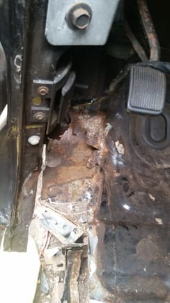 Driverside subfloor rust removal