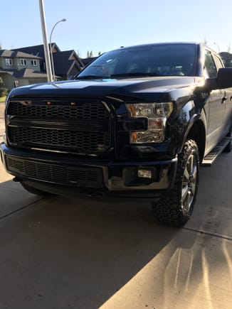 Hi. I'm new to the site and excited to see what's happening in the Ford community. Here's my 2017 XLT! I've done a bunch of mods and loving my truck!