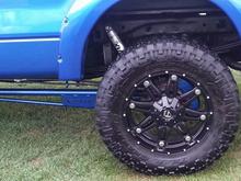 Painted to match ladder bars and brake caliper covers