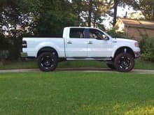 8inch rize lift 37 mud grapplers