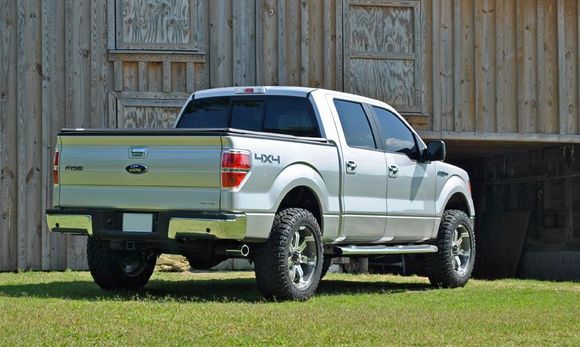 GY Duratrac 285-60-20 D. Cepek 20x9  13mm Offset