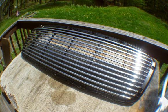Roush Grill ( out of the box )