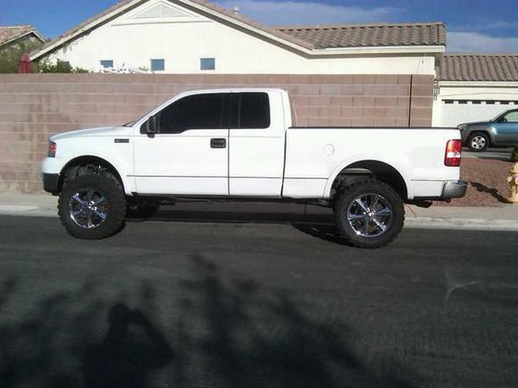 this is how she stands now. new lights already ordered! looking for a new grille.