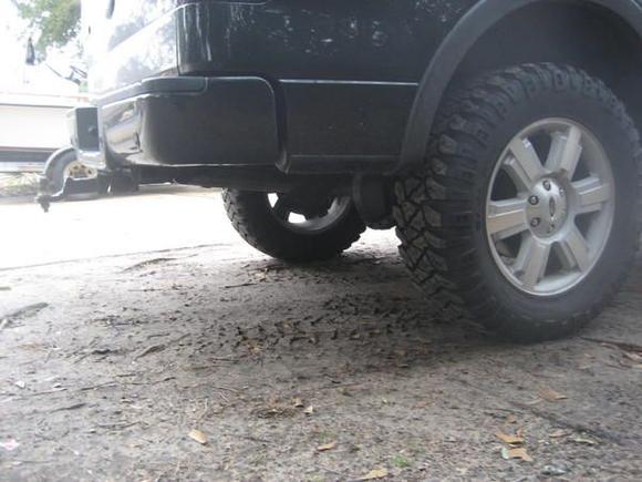 new black exhaust tucked from right side
