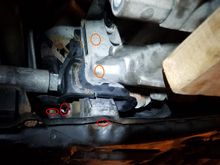 rear motor mount (looking from front to rear of vehicle)