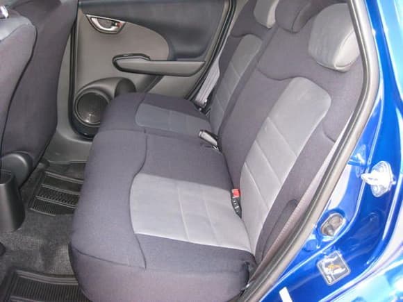Wet Okole Rear Seats. Black w/Charcoal Fill