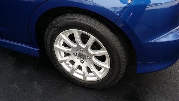 Elbrus 15x6.5 Wheels with TPMS.