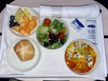 HEL-DXB J second meal