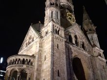 Kaiser Wihelm church at night