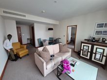 1 x Bed Suite
