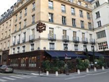 Restaurant Drouant has a terrace and indoor dining area