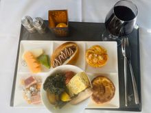 Brunch platter to follow - this was fine, probably would have worked better with fewer items or smaller portions (the brioche and Danish pastry were similar in taste). The tuna tataki and the fresh fruit were for me the best components, the rest was unremarkable