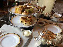 Afternoon tea at the Peninsula - a very forgettable experience