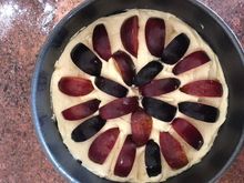 Plum torte before ...