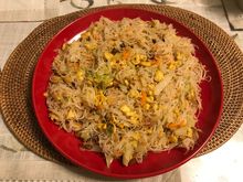 Fried thin rice noodles / bee hoon 