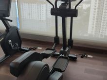 Gym - Life Fitness Elliptical