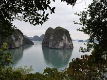 Bai Tu Long bay