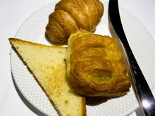 three breads for b