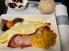 Spinach and ricotta omelette, bacon, mushrooms, smoked cheese sauce