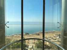 Elevator to the beach