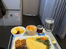 Breakfast this morning LGW/RHO  on Titan Airways. The cheese omelette was really tasty. Bread/pastry basket followed. No drinks trolley at any stage  that I saw from my front row seat and a very nice crew were continually asking if you needed anything more to drink but the only alcohol I saw was the bubbly offered just after breakfast was served. I don’t ‘do’ alcohol anyway before 5pm so not a bother. A goody basket was offered. Had it been a blind tasting I would never had guessed it was coffee