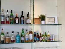 Drinks priced à la carte 