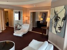 And with that complete circle, we move on to the bedroom