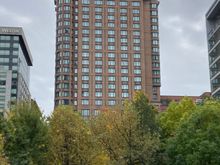 A very nice clean and leafy park opposite the hotel's main entrance, to the left is Montreal's convetion centre. This photo was taken from Avril: a biological supermarket catering to your self aware food needs https://www.avril.ca/fr/avril-montreal