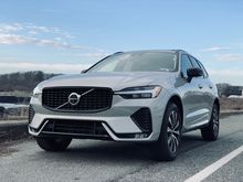 To be honest, I may like this look more than the X3. 