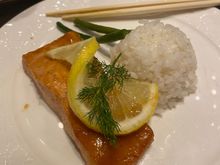I had a salmon with rice. 