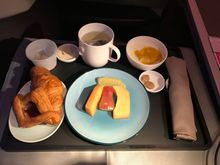 continental breakfast (much better than the one on the flight to Hong Kong)