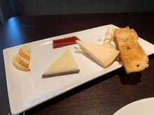 Visually disappointing, but the main ingredient - cheese - was excellent. Manchego, Midnight Moon (like Gouda) The gooey one was akin to a well-ripened truffled brie, although the waiter claimed it was Port Salut. If it was, it wasn’t like any Port Salut I’ve ever had!