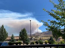 The Davis Fire looking south from the Hampton Inn. The thick smoke was blowing NE into downtown Reno