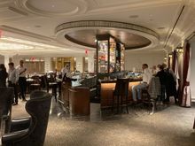 This is the seating area at the barcounter 