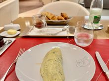 Truffle omelette