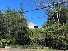 View from beach road  to the Umana Villas