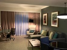 Suite living room