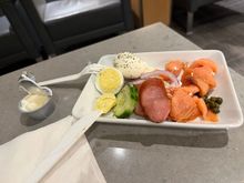 Quick bite at TPA AC 
Pales in comparison to some I’ve seen on this thread 
