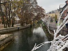 canal near the market

