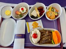 TG biz meal BKK-SIN
