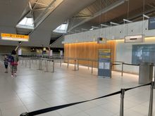 Hip hip hooray, no Q at security..........
However priority is closed
Only for Privium is it open 