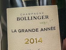 QF2 First - champagne