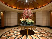 Four Seasons lobby